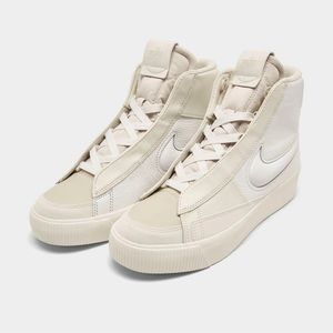 NIB Women  Nike Blazer Mid Victory Summit White Light Cream